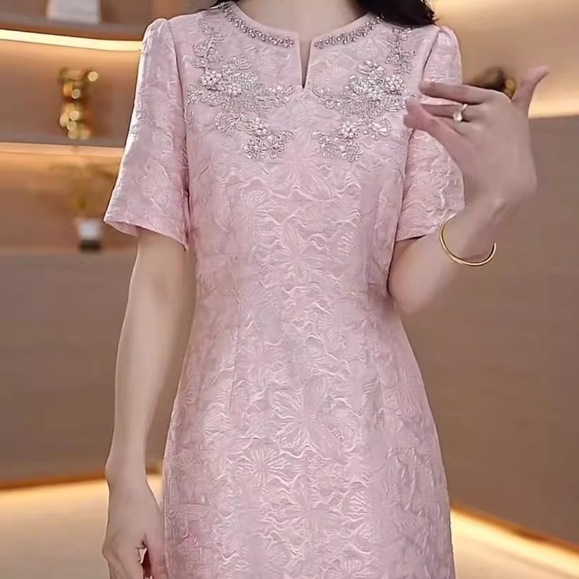 连衣裙显瘦遮肉 减龄
