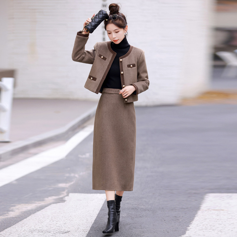 小香风羽绒服套装裙女秋冬半身裙两件套
