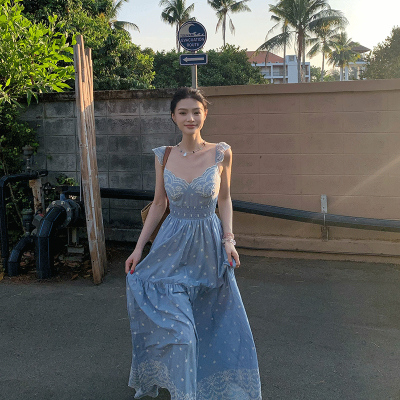 露背连衣裙女夏显瘦
