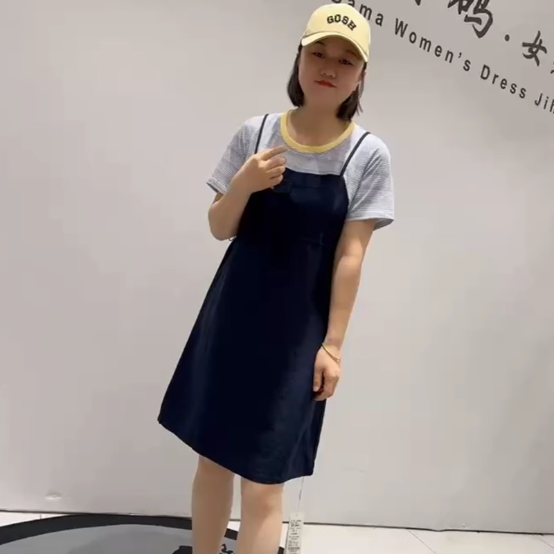 连衣裙显瘦遮肉 减龄拼接