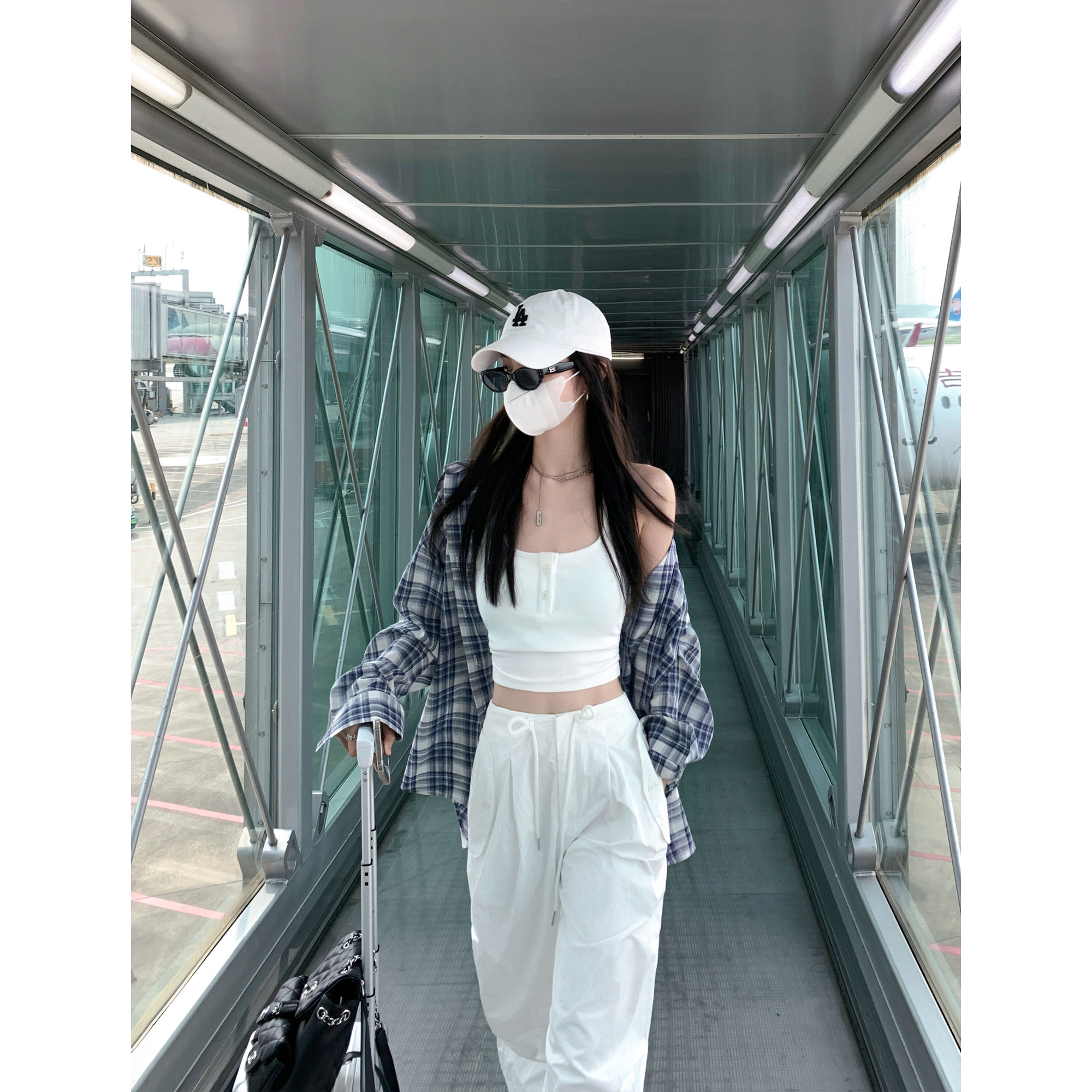 格子衬衫女秋宽松上衣长袖衬衣