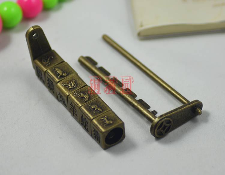 中式铜挂锁密码锁