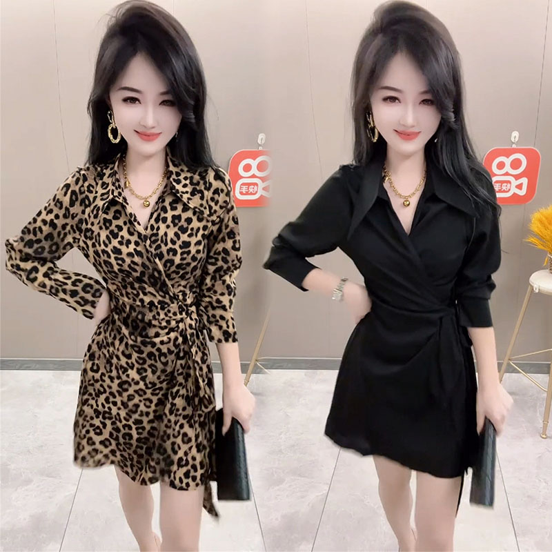 显瘦连衣裙女春秋