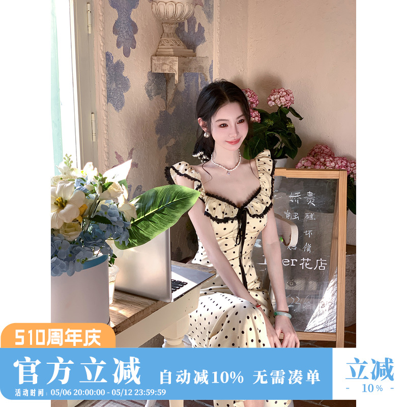 荷叶袖连衣裙夏季