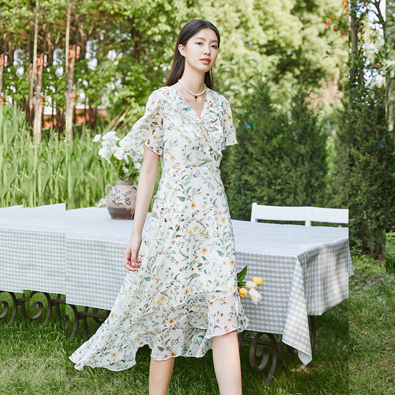 连衣裙2024新款女夏荷叶袖