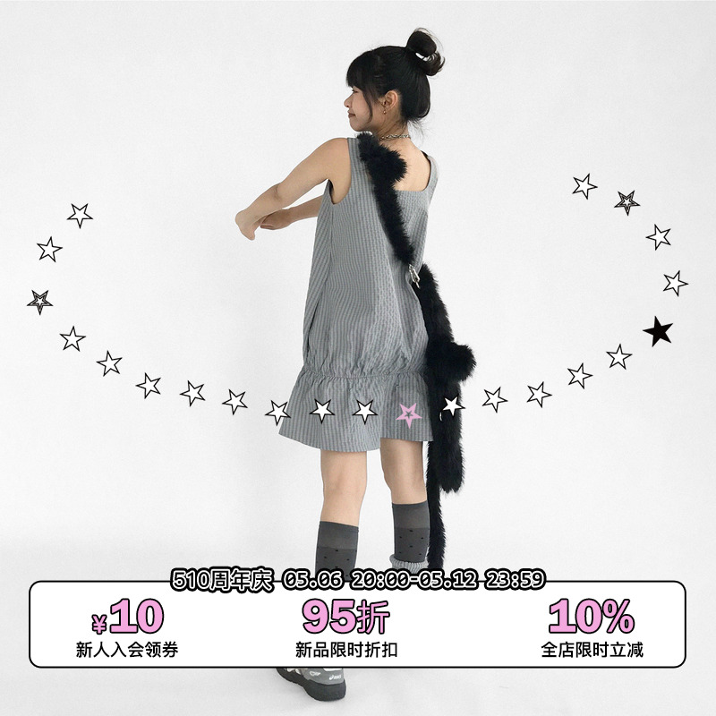 荷叶袖连衣裙女