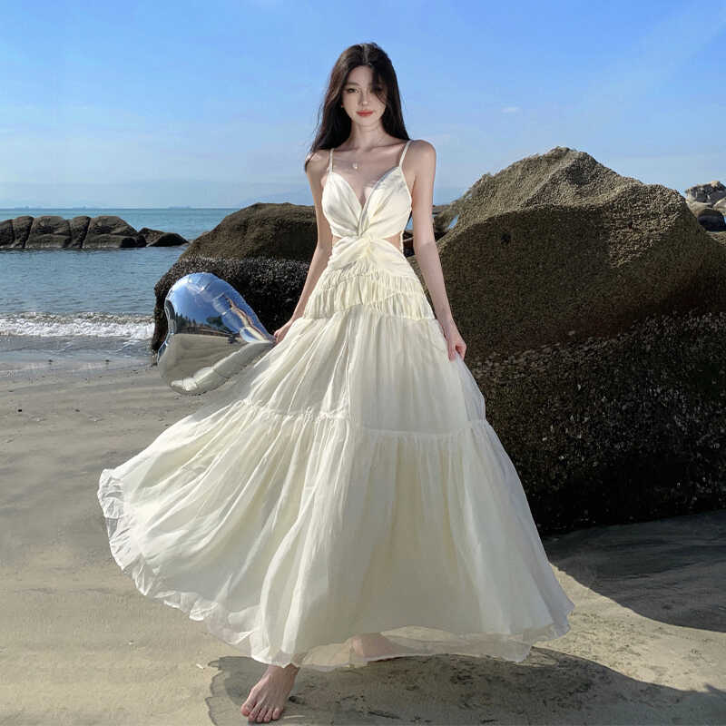 白色连衣裙女夏季长裙