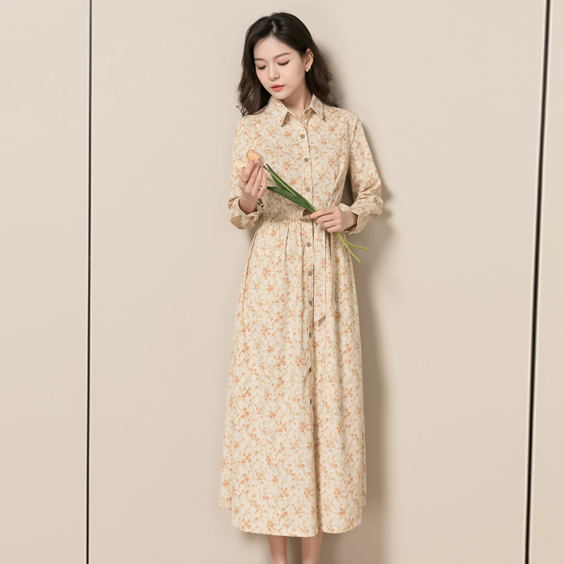 连衣裙2024新款女春秋碎花显瘦