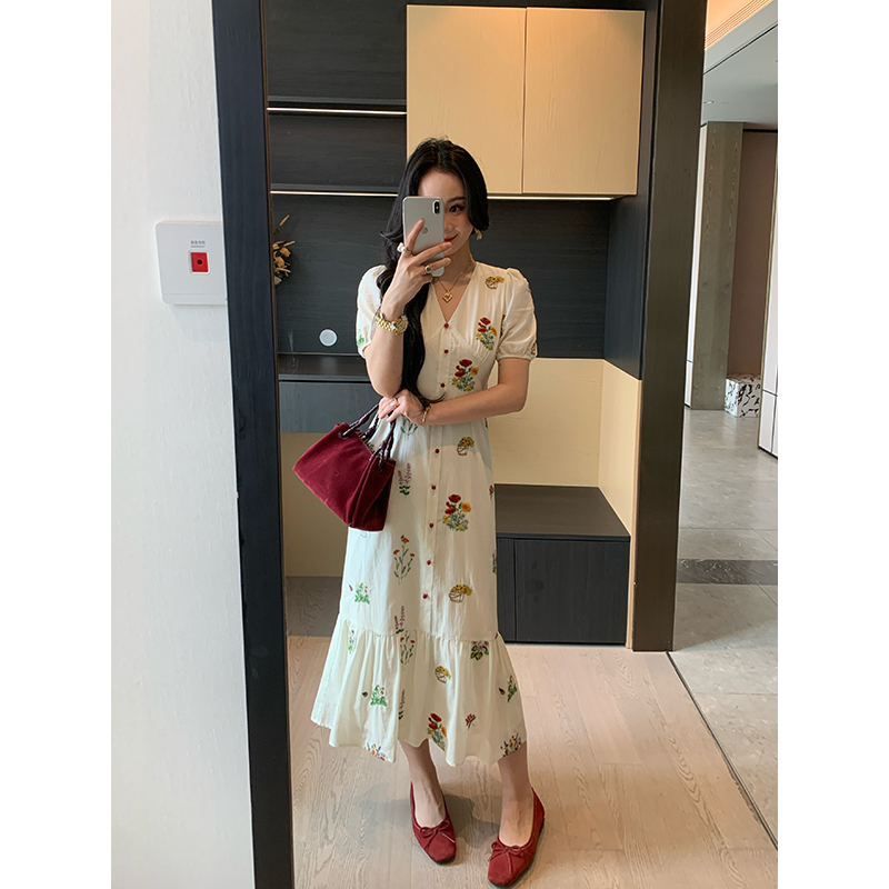 连衣裙夏收腰显瘦微胖