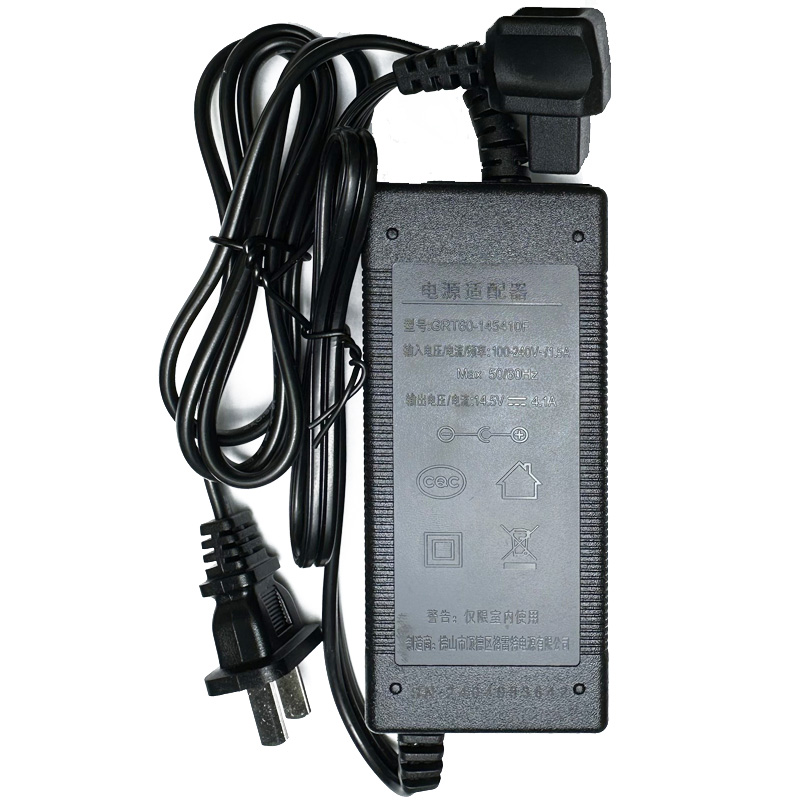 车载电源转换器12v转220v