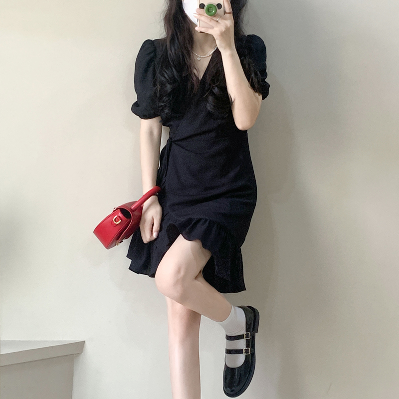 显瘦连衣裙女夏收腰