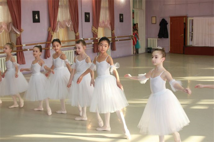 六一儿童演出服芭蕾舞裙蓬蓬裙