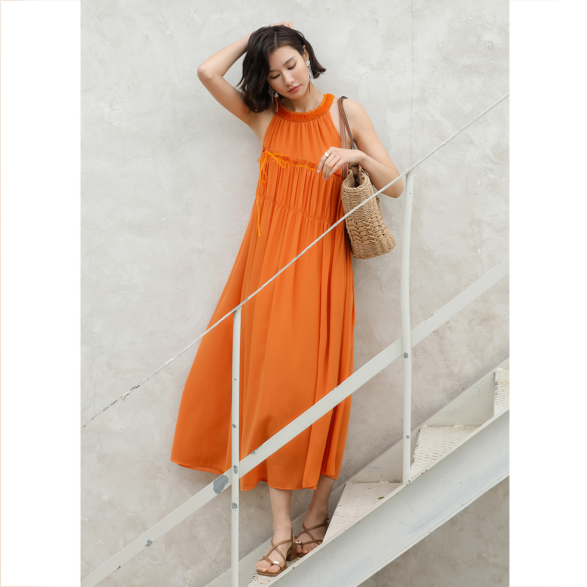 橙色连衣裙夏季