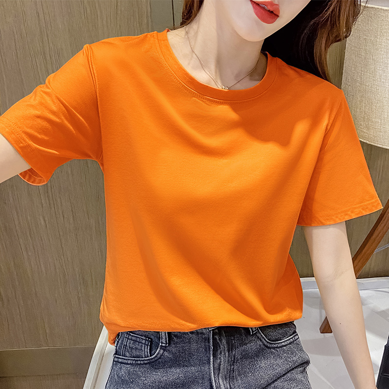 橙色t恤女